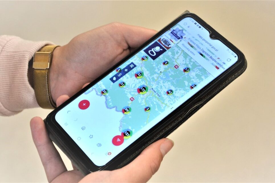 Sądeczanie chętnie informują policjantów o zagrożeniach w ich najbliżej okolicy za pośrednictwem KMZB. Nowy Sącz