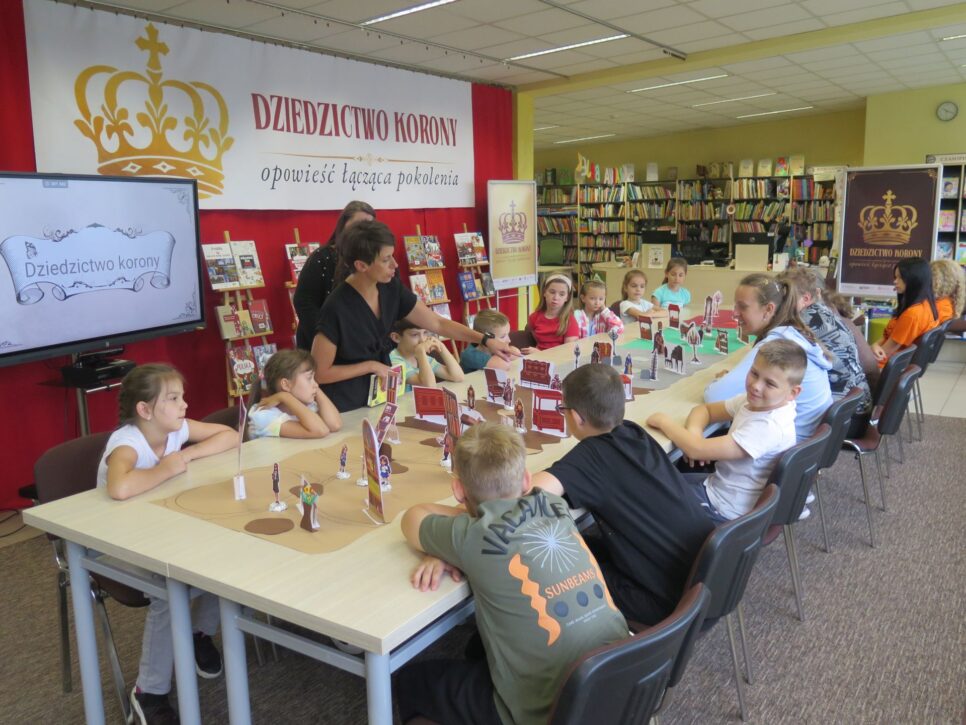 Warsztaty „Dziedzictwo artyzmu” w MBP. Gmina Dąbrowa Tarnowska