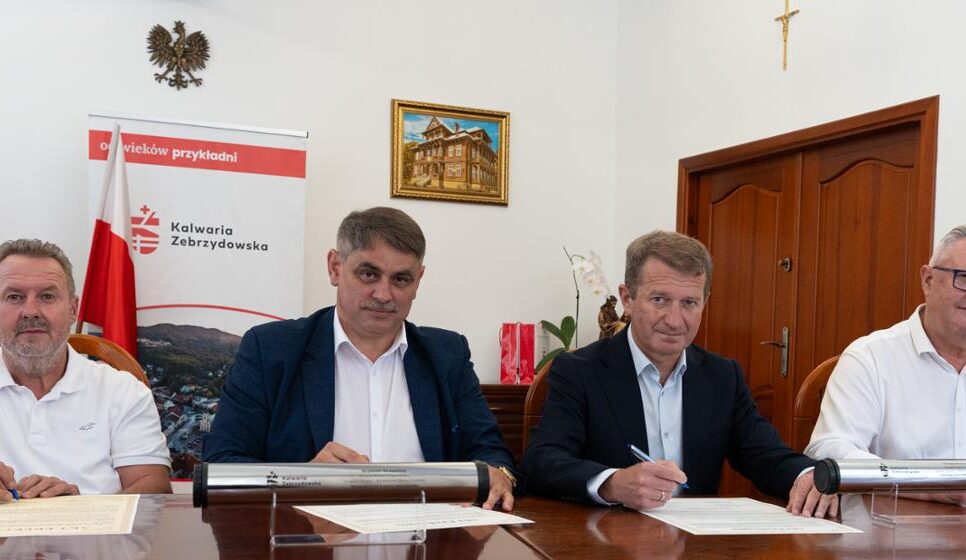 Sekretarz Stanu Ireneusz Raś z wizytą w Gminie Kalwaria Zebrzydowska – trwają budowy nowoczesnych sal gimnastycznych. Kalwaria Zebrzydowska