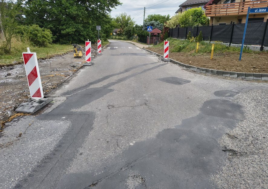 Czarnowiejska i Jasna – będzie bezpieczniej na skrzyżowaniu. Gmina Brzesko