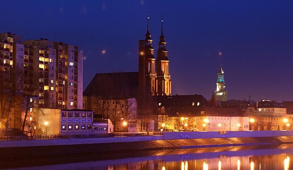 Ciemna strona światła – jak nocne oświetlenie wpływa na klimat. Gorlice
