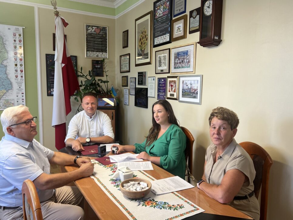 Podpisano umowę na rozbudowę sieci kanalizacji sanitarnej w Smęgorzowie. Gmina Dąbrowa Tarnowska