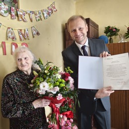 100. urodziny mieszkanki Giebułtowa. Gmina Wielka Wieś