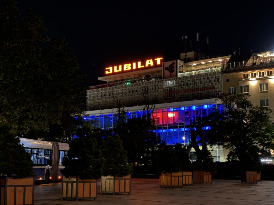 Koniec z głośnymi imprezami na dachu Jubilatu. Kraków