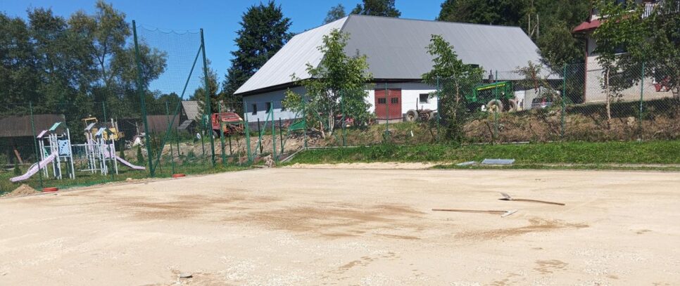 Harkabuz – prace nad kompleksem sportowym w toku.. Raba Wyżna