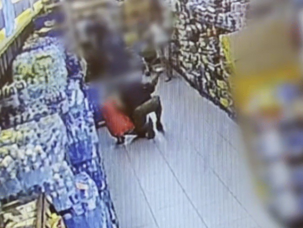 Brzeski policjant uratował dławiące się dziecko. Brzesko