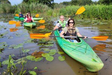 Edukacyjna wyprawa do Doliny Baryczy – lekcja bioróżnorodności dla uczestników projektu, FunduszeUE #FunduszeEuropejskie. Gmina Rzezawa