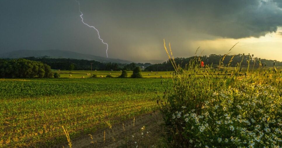 Silny deszcz z burzami!. Gorlice