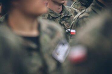 Wzmożony ruch wojskowych kolumn – apel do kierowców!. Gmina Dębno