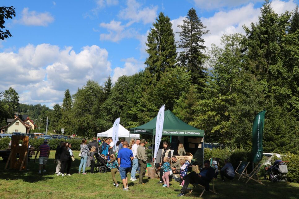 „Niedziela w Gorczańskim Parku Narodowym” – za nami piknik w Lubomierzu – Rzekach. Powiat limanowski
