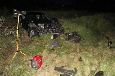 Wypadek na przejeździe kolejowym w powiecie gorlickim, Policja apeluje i ostrzega. Gorlice