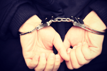 #DzielnicowyBliżejNas. Podczas jednodniowych działań policjanci zatrzymali pięć osób poszukiwanych na terenie powiatu wadowickiego. Wadowice