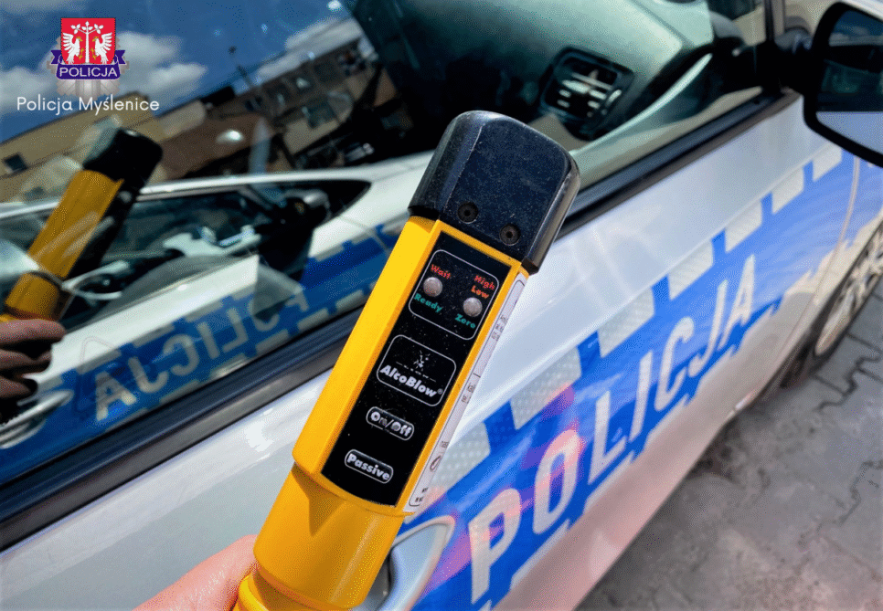 Myślenice. Policyjne działania przeciwko nietrzeźwym kierowcom – trzech zatrzymanych, w tym jeden z prawie 2 promilami.. Myślenice
