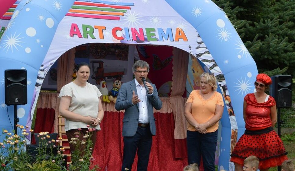 Piknik na zakończenie wakacji w tymbarskiej bibliotece. Gmina Tymbark