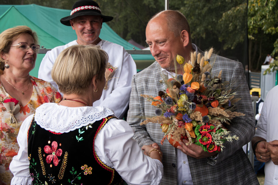 „Z pszczołami do gwiazd”… Święto plonów w Andrychowie. Małopolska