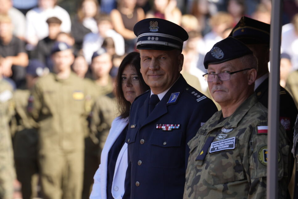 Pierwsze klasy w Małopolsce, o profilu mundurowym przygotowujące młodzież do służby w Policji i Straży  Granicznej rozpoczęły rok szkolny. Chrzanów