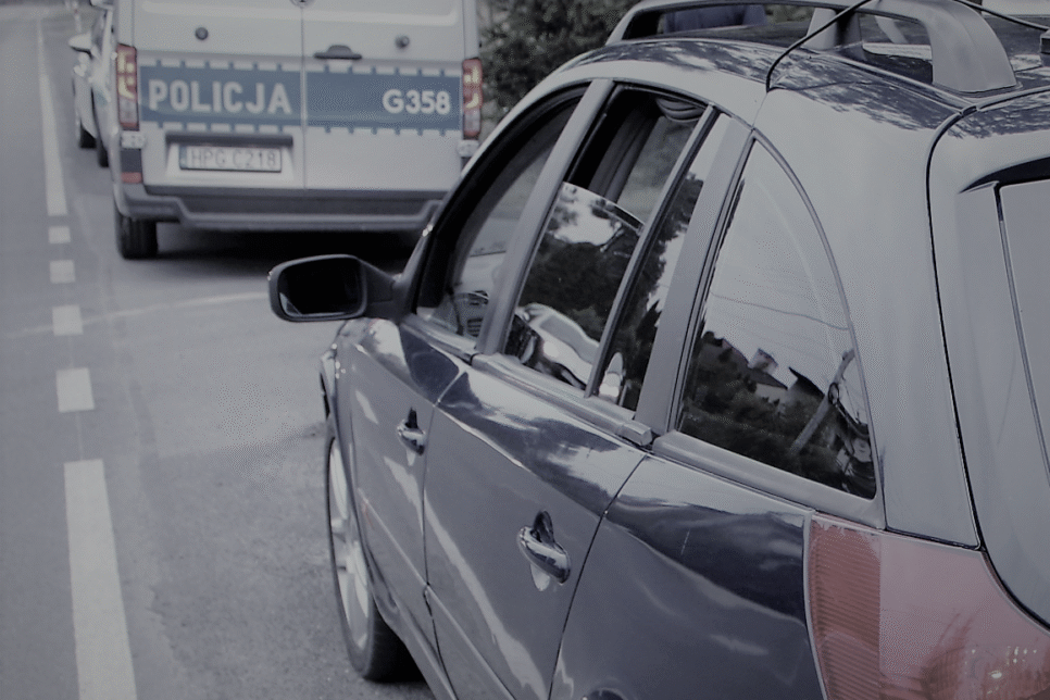Nie zatrzymał się do kontroli drogowej – był pijany i miał zatrzymane prawo jazdy . Wadowice