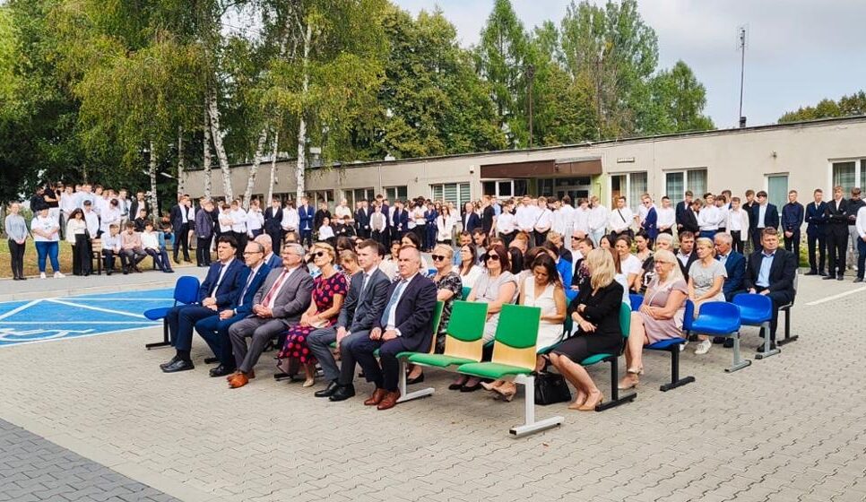 Inauguracja roku szkolnego 2025/2026 w Zespołach Szkół w Proszowicach i Piotrkowicach Małych. Proszowice