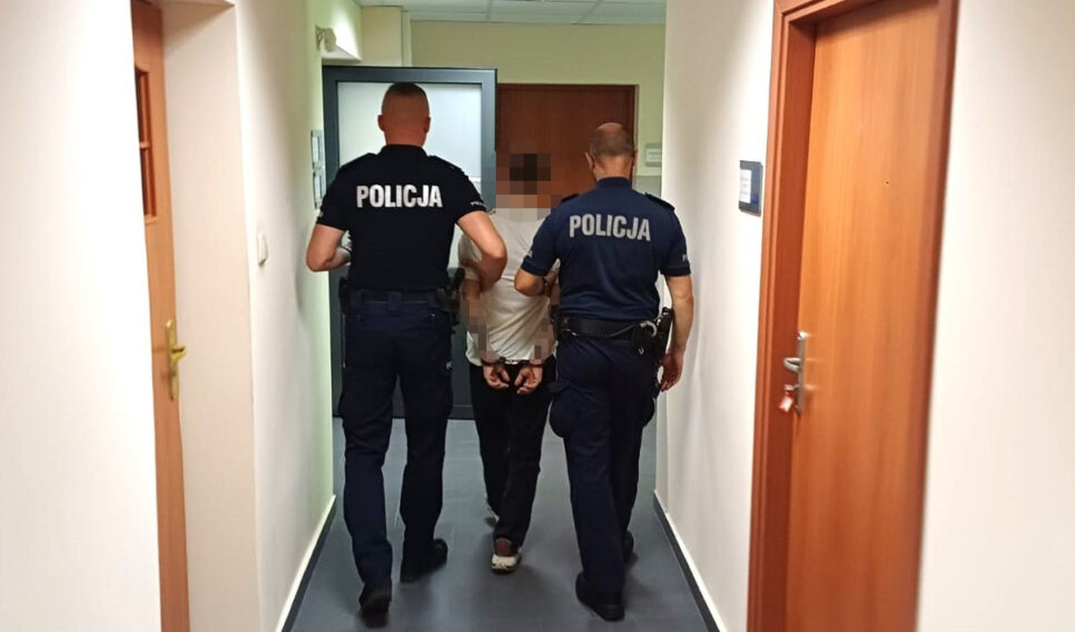 Muszyńscy policjanci szybko zatrzymali podejrzewanego o usiłowanie rozboju. Nowy Sącz