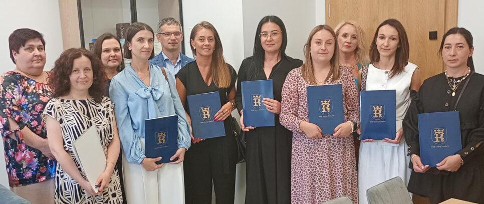 Wręczenie aktów nadania stopnia awansu nauczyciela mianowanego. Gmina Tymbark