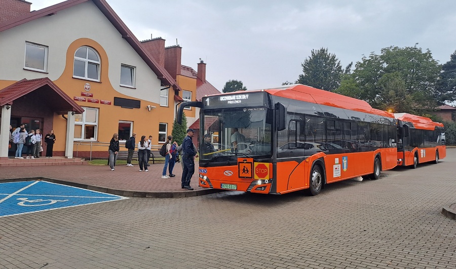 „Bezpieczna droga do szkoły” – podsumowanie prowadzonych działań. Proszowice
