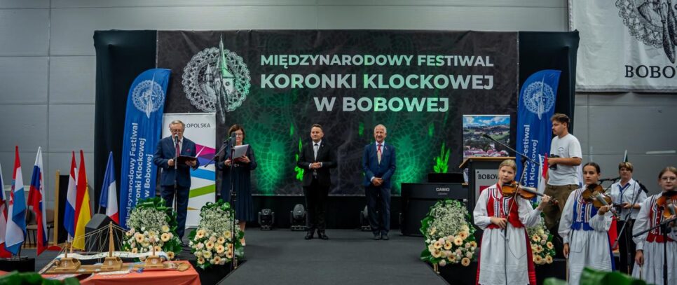 XXVI Festiwal Koronki Klockowej w Bobowej rozpoczęty!. Gorlice