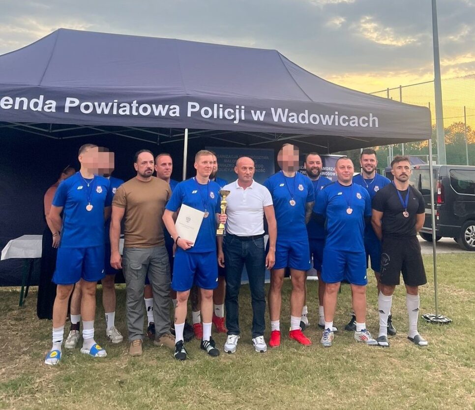 III miejsce dla drużyny z Komendy Powiatowej Policji w Krakowie w Turnieju Piłki Nożnej. Kraków