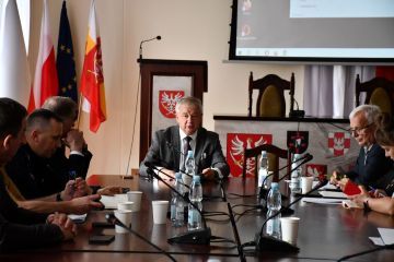 Posiedzenie Powiatowego Zespołu Zarządzania Kryzysowego. Powiat miechowski