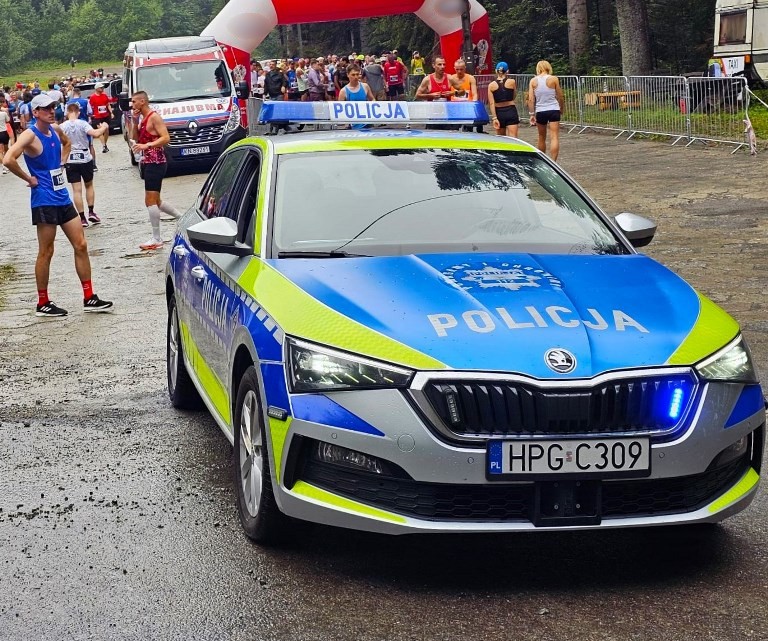 Sądeccy policjanci dbali o bezpieczeństwo podczas 16. Festiwalu Biegowego. Nowy Sącz