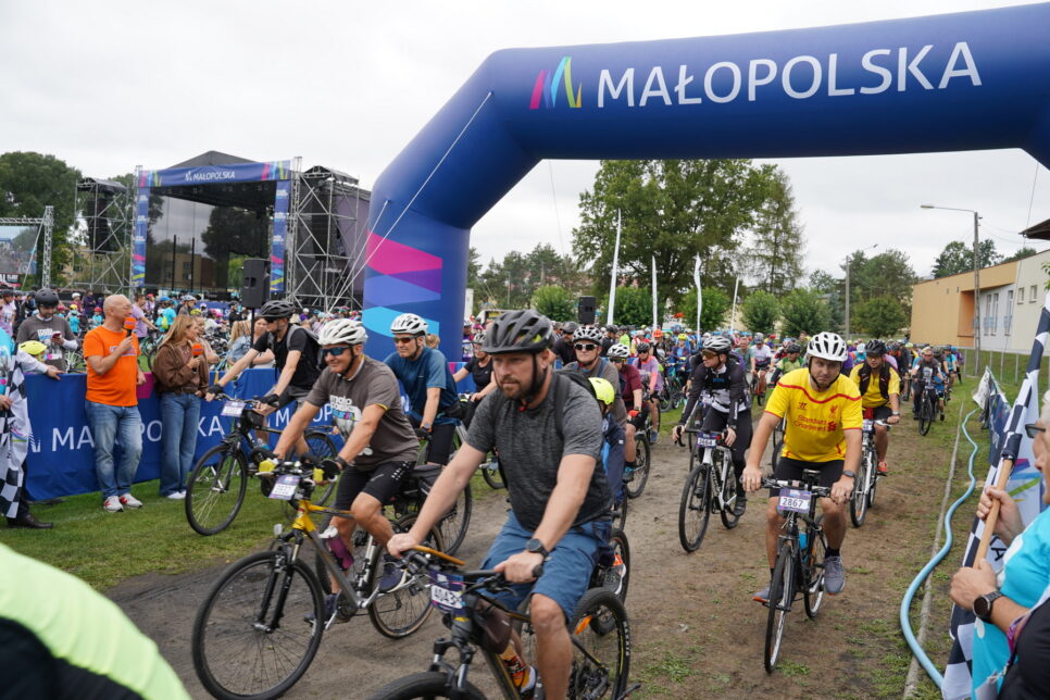 Rowerowe zakończenie wakacji w Dąbrowie Tarnowskiej. Gmina Dąbrowa Tarnowska