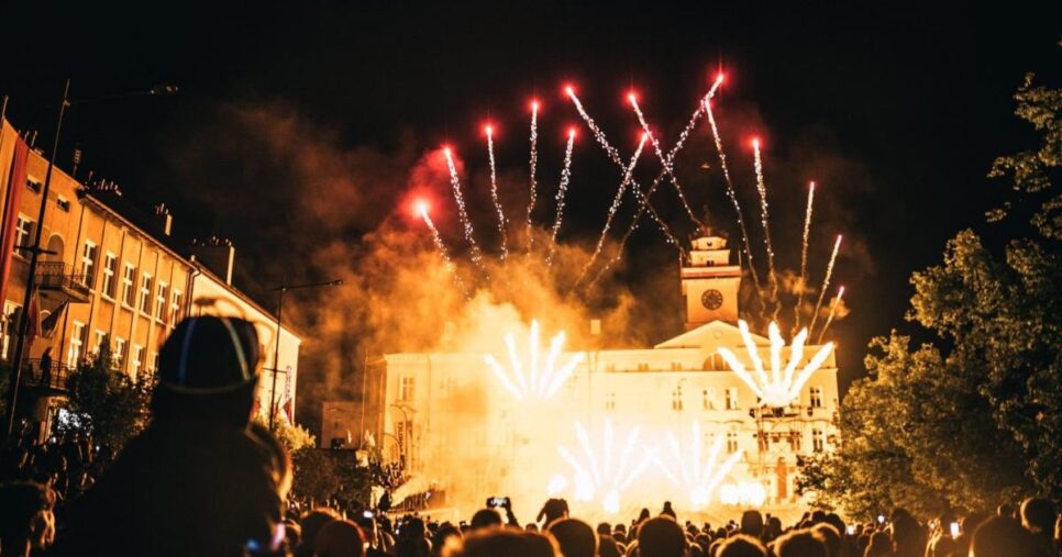 Festiwal Światła w Gorlicach „Najlepszym Produktem Turystycznym” 2025 roku?. Gorlice