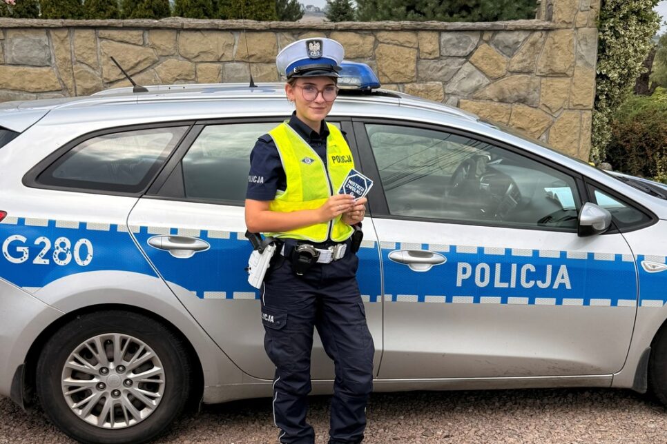 „Mistrzu, zwolnij” – policjanci wielickiej drogówki przypominają o bezpieczeństwie na drodze. Wieliczka