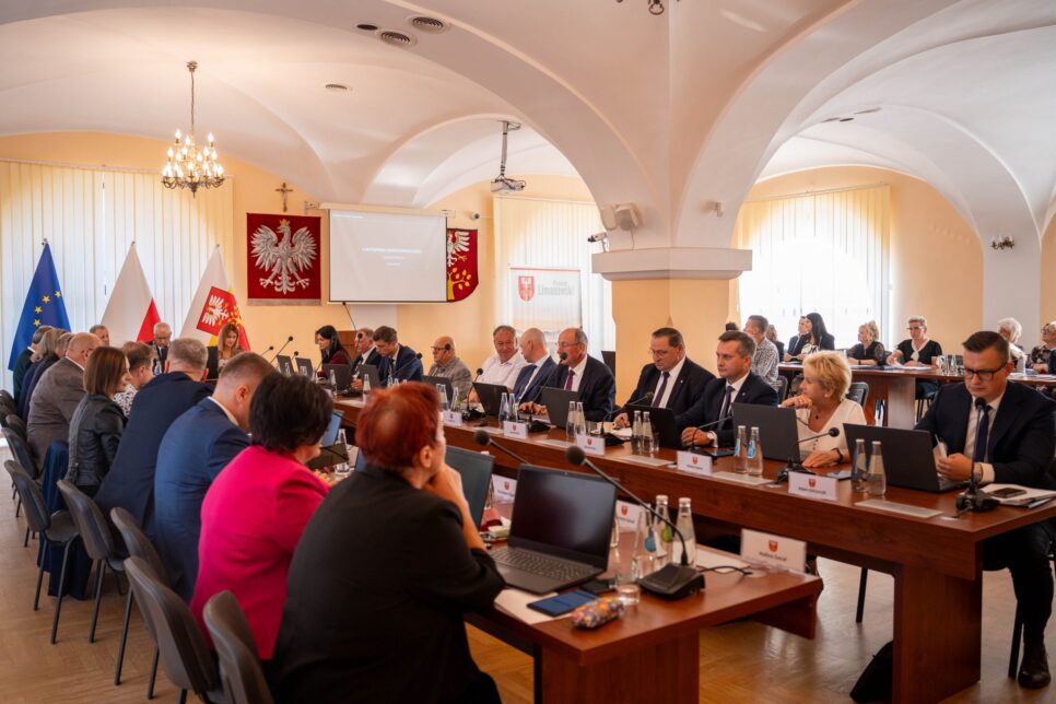 Odbyła się XI sesja Rady Powiatu Limanowskiego. Powiat limanowski