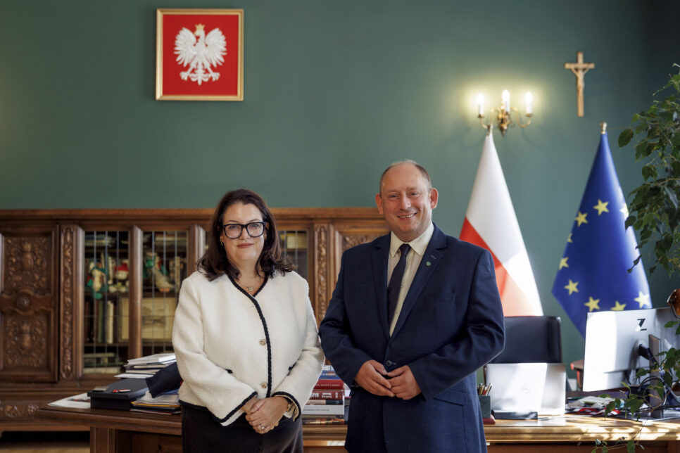 Nowa konsul generalna USA w Krakowie z wizytą u wojewody małopolskiego Krzysztofa Jana Klęczara. Małopolska