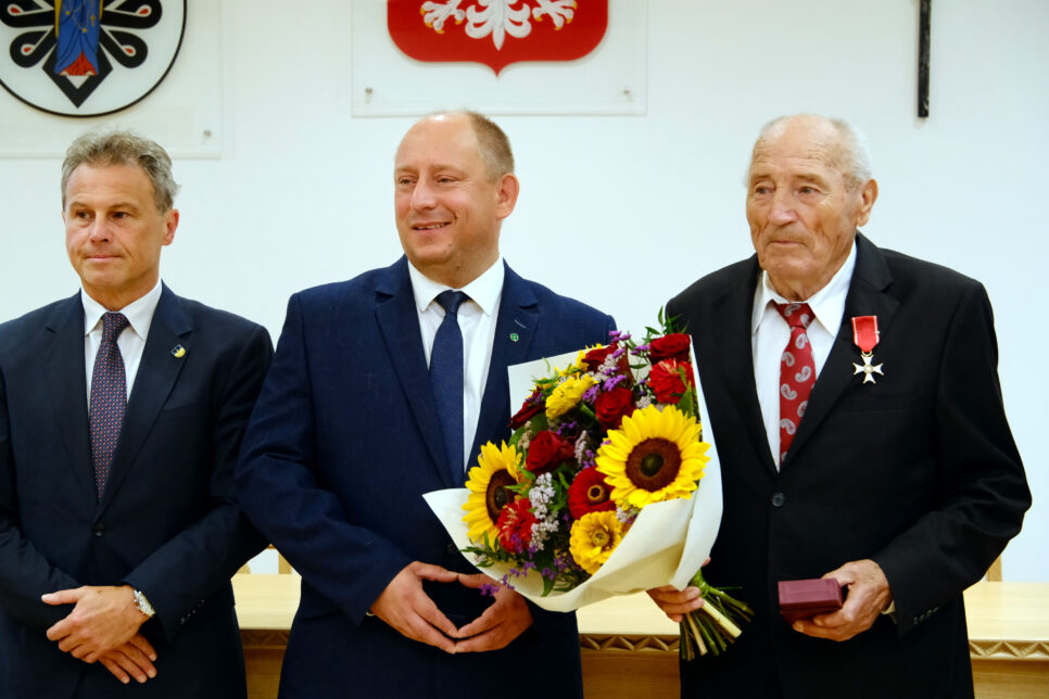 Krzyż Kawalerski Orderu Odrodzenia Polski dla olimpijczyka Józefa Gąsienicy-Sobczaka. Małopolska