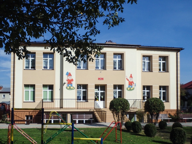 Przedszkole Nr 1 w Dąbrowie Tarnowskiej – miejsce, w którym dzieci rosną szczęśliwe!. Gmina Dąbrowa Tarnowska