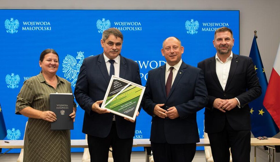 Umowa z Rządowego Funduszu Rozwoju Dróg podpisana – Gmina Kalwaria Zebrzydowska z kolejnym wsparciem. Kalwaria Zebrzydowska