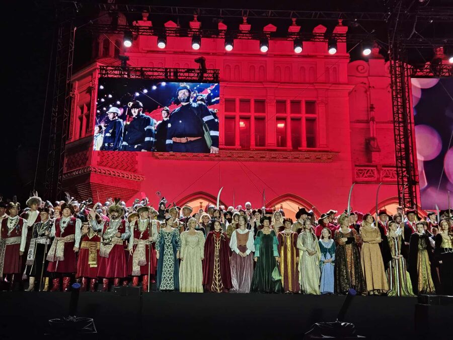 Królewskie widowisko na ulicach Krakowa! „Kronika Polska 1025–2025”. Kraków