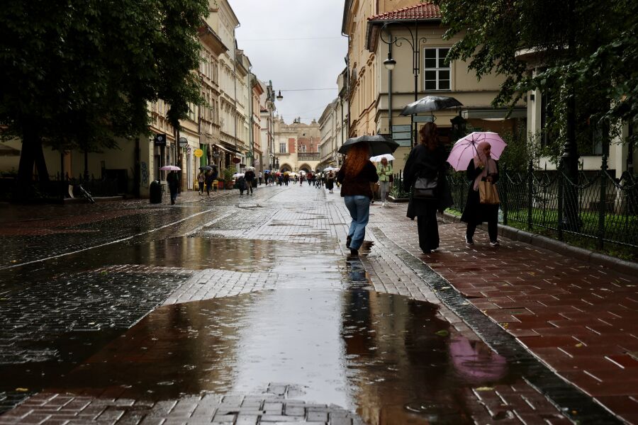 Uwaga: silny deszcz z burzami. Kraków