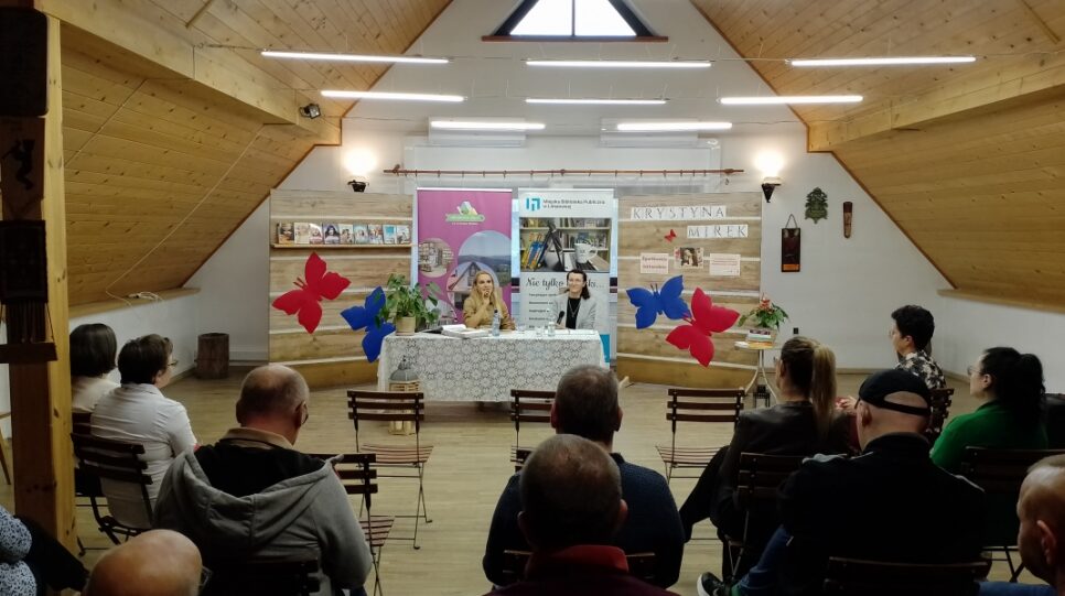 Spotkanie autorskie z Krystyną Mirek. Gmina Mszana Dolna
