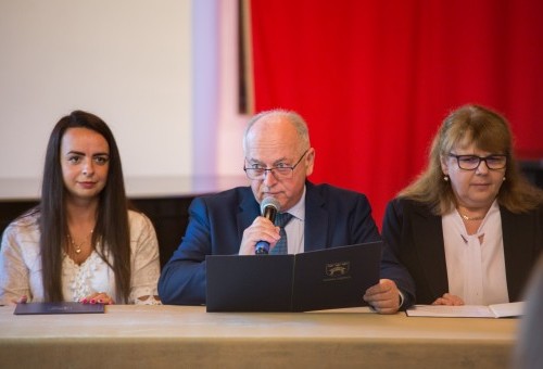 Narodowe Czytanie w Zamku w Dębnie. Gmina Dębno