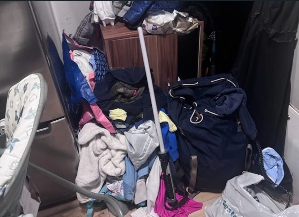 Oświęcim. Rodzice dwójki dzieci podejrzani o znęcanie przez zaniedbanie. Oświęcim