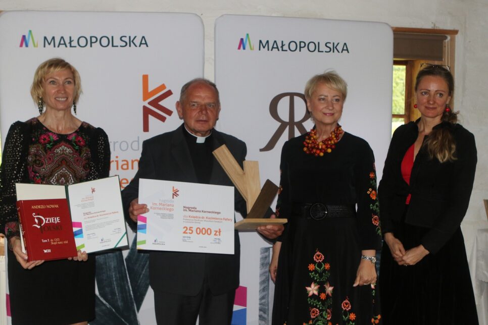 Ks. dr Kazimierz Fąfara laureatem Nagrody im. Mariana Korneckiego. Gmina Limanowa