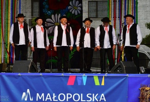Sukces zespołu „Ocalić od zapomnienia” na Festiwalu Kultury Pogórzańskiej!. Gmina Dębno