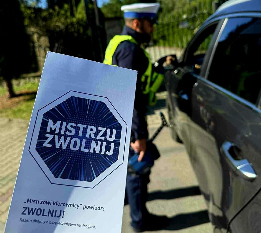 Limanowscy policjanci w kampanii „Mistrzu, zwolnij!” oraz ROADPOLL SAFETY DAYS. Limanowa