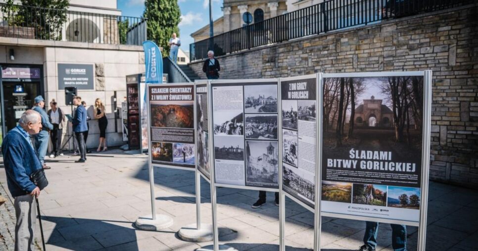 Wystawa „Śladami Bitwy Gorlickiej” na gorlickim Rynku!. Gorlice