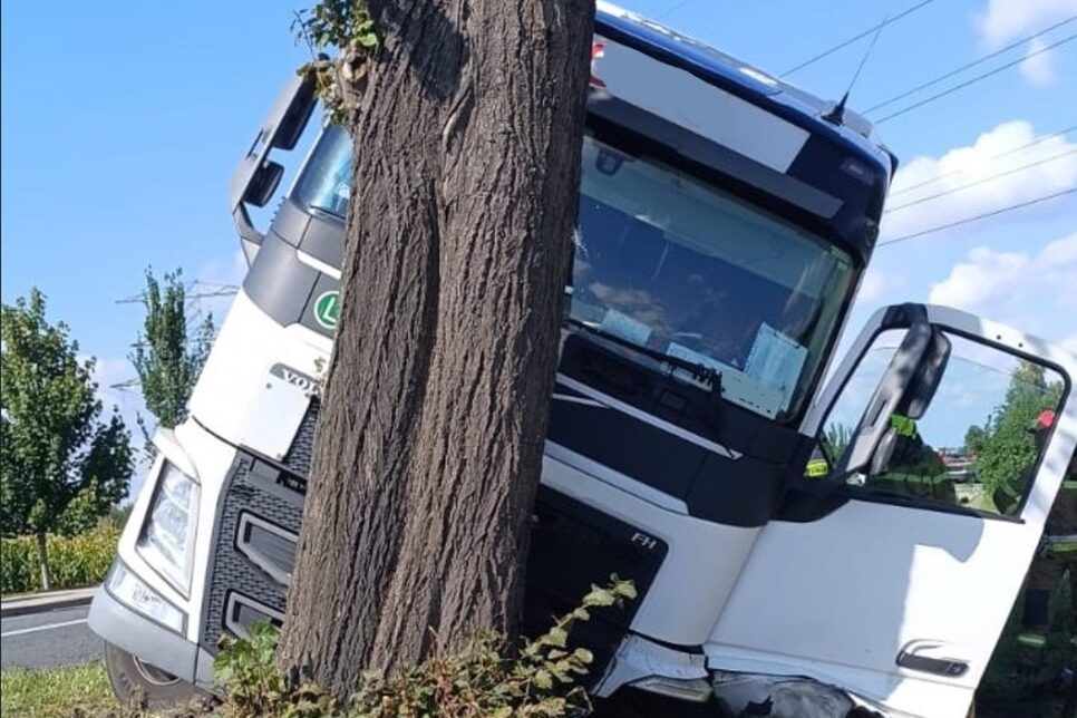 Bielany gm. Kęty. Wypadek drogowy śmiertelny. Zginął kierowca samochodu osobowego.. Oświęcim