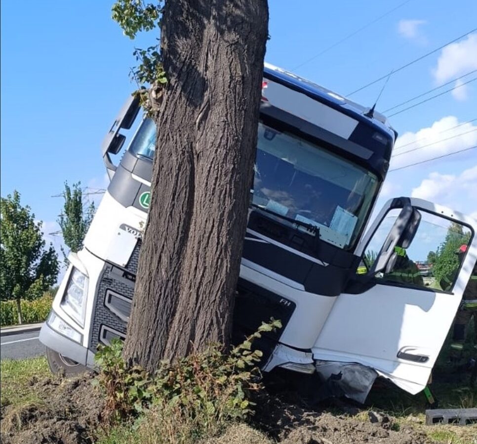 Bielany gm. Kęty. Wypadek drogowy śmiertelny. Zginął kierowca samochodu osobowego.. Oświęcim