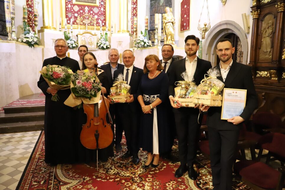 AVE MARIA MATER DOLOROSA –  za nami piękny koncert w Limanowskiej Bazylice. Gmina Limanowa
