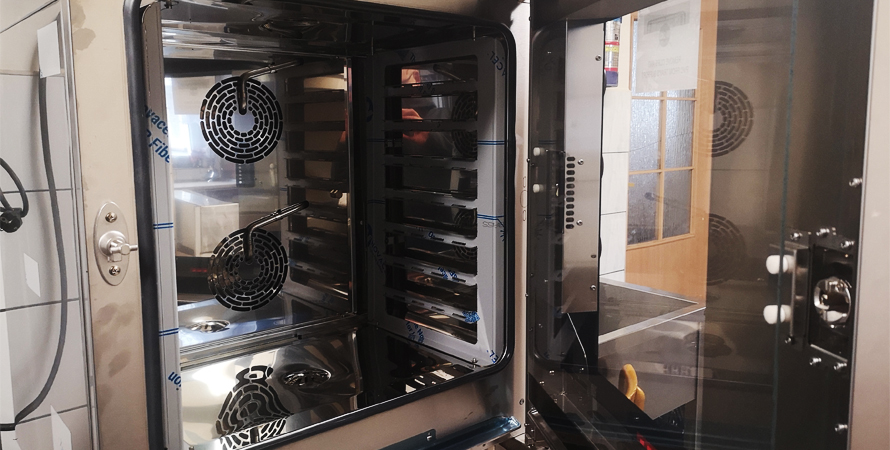 Doposażona świetlica wiejska w Radoczy. Tomice